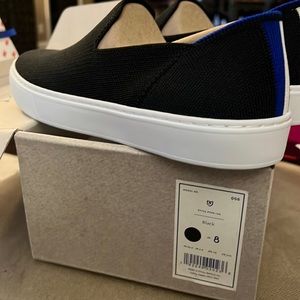The Original Slip on Sneaker Size 8 Rothy’s